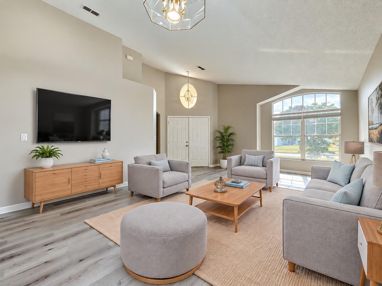 2712 WILSHIRE ROAD