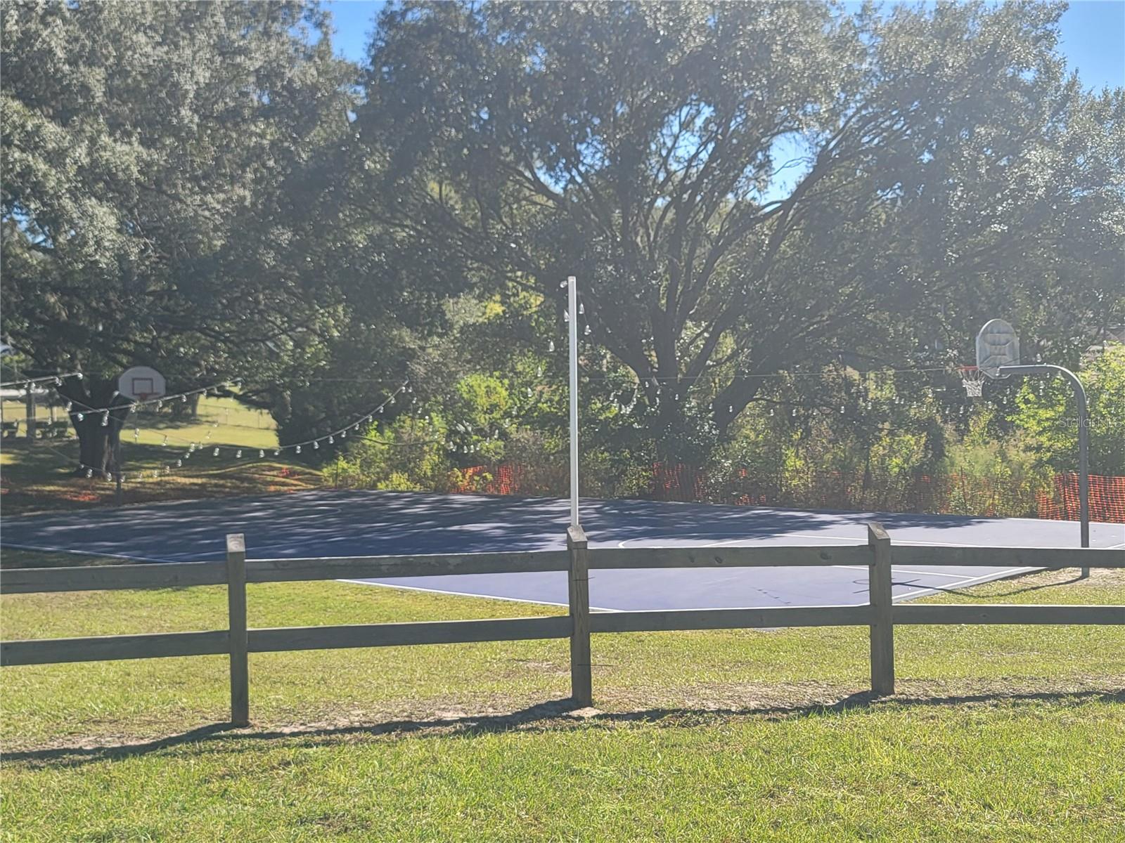 RAINBOW LAKES ESTATE - Land