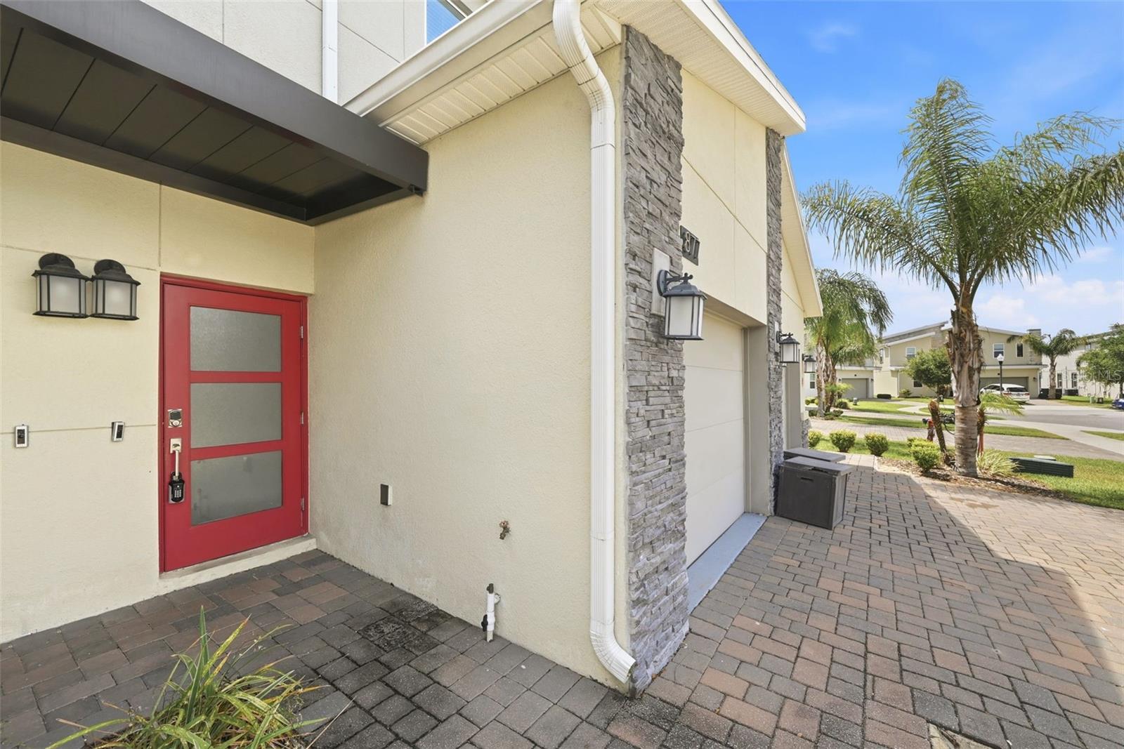 877 OCEAN COURSE AVENUE 877