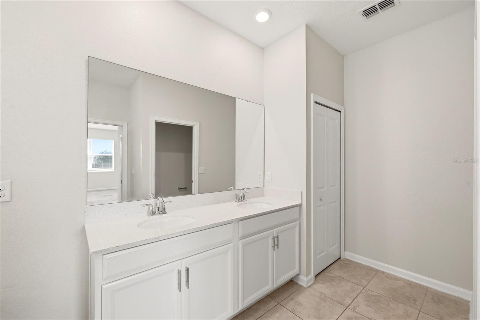 CHAMPIONSGATE CONDO PH 2 - Residential