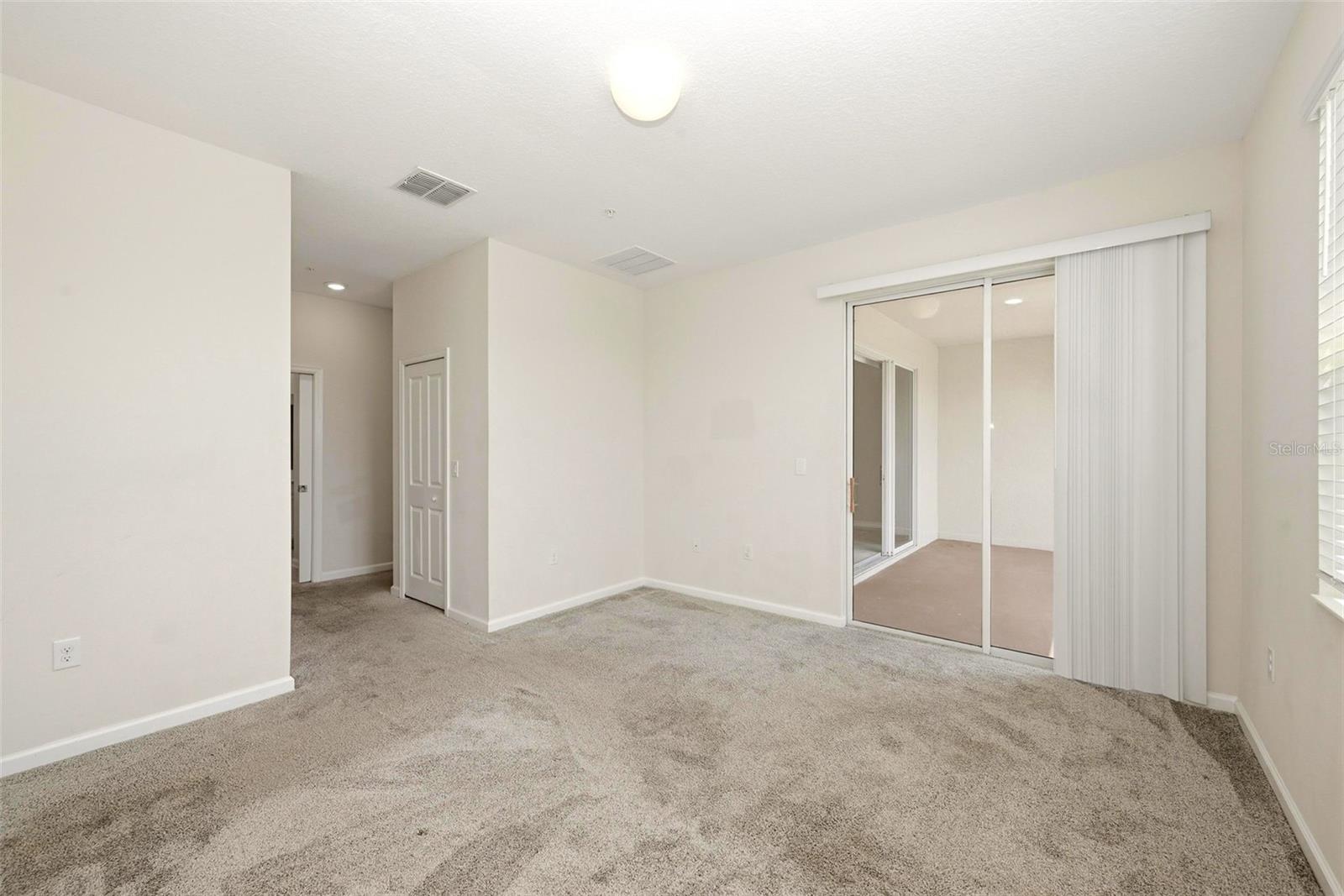 CHAMPIONSGATE CONDO PH 2 - Residential