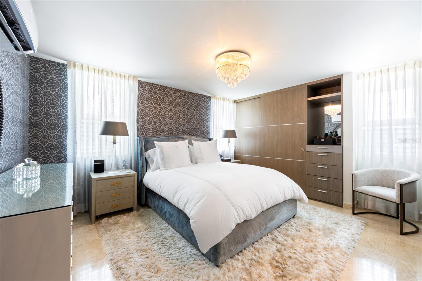 URB. ARBOLES DE MONTEHIEDRA - Residential