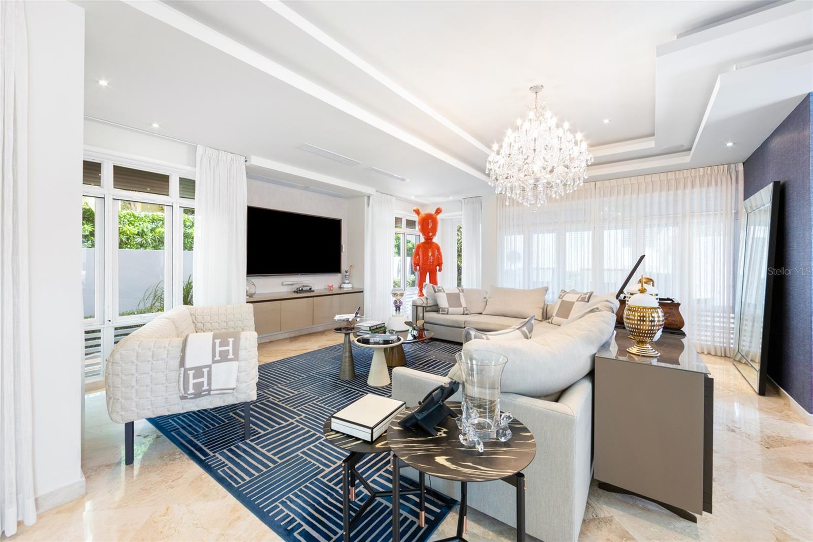 URB. ARBOLES DE MONTEHIEDRA - Residential