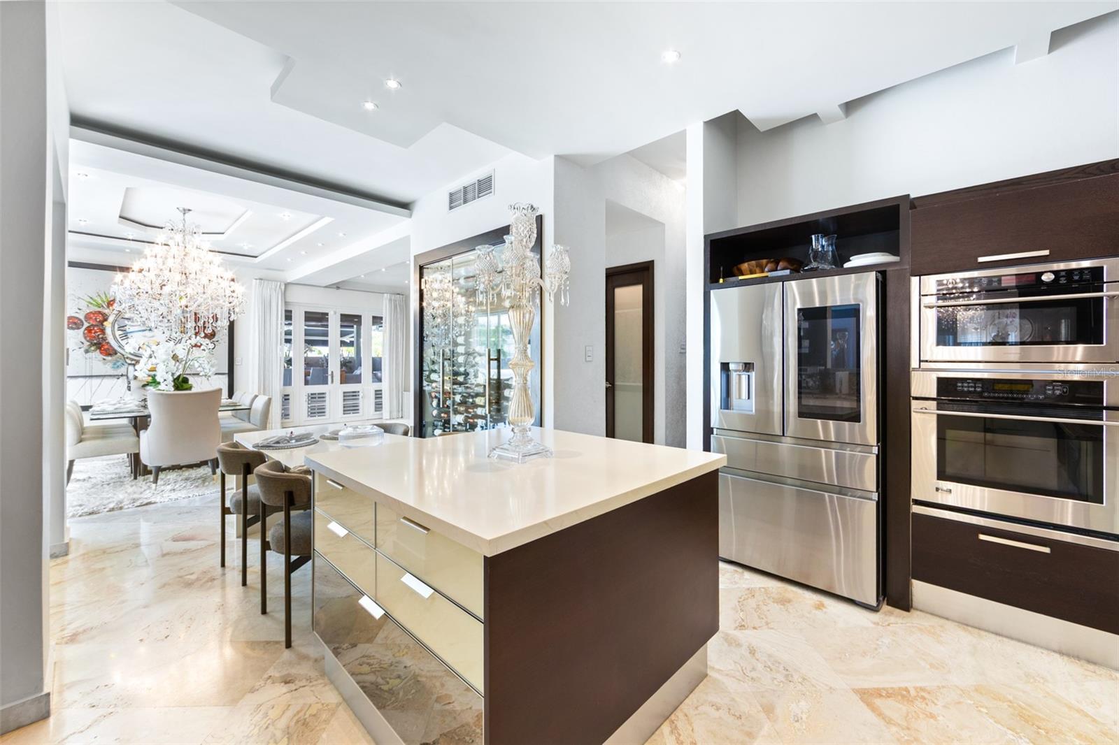 URB. ARBOLES DE MONTEHIEDRA - Residential