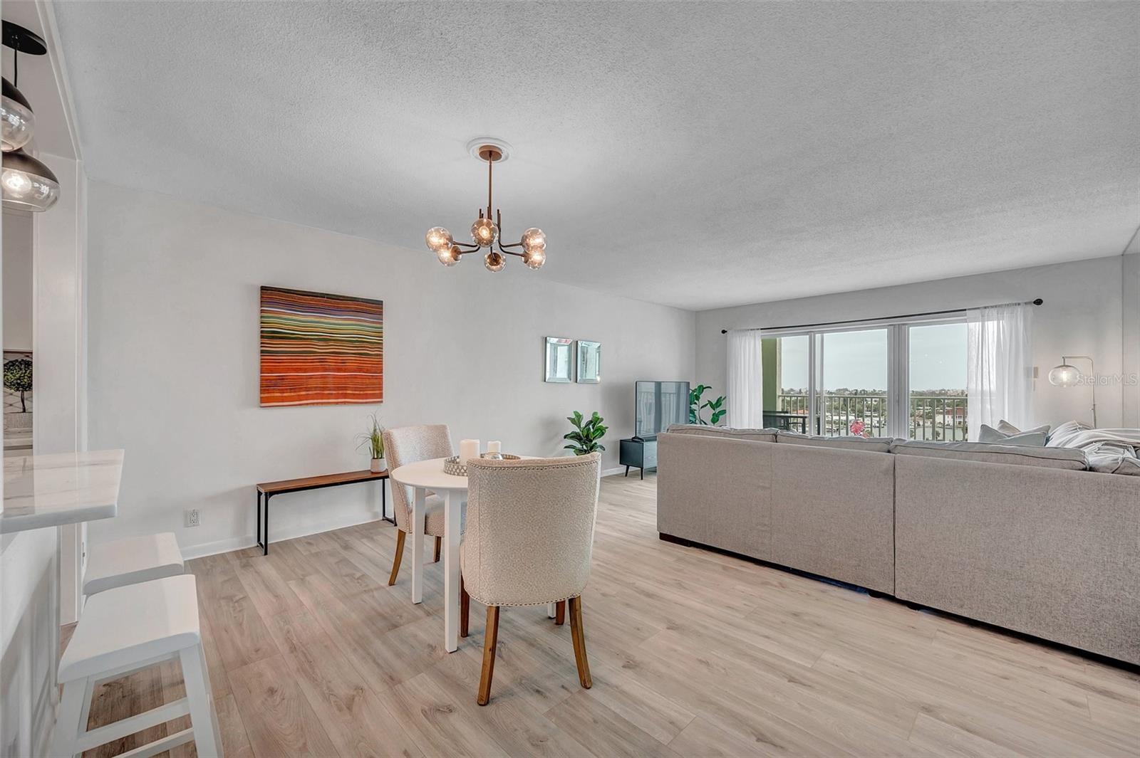 THREE PALMS POINTE - Residential