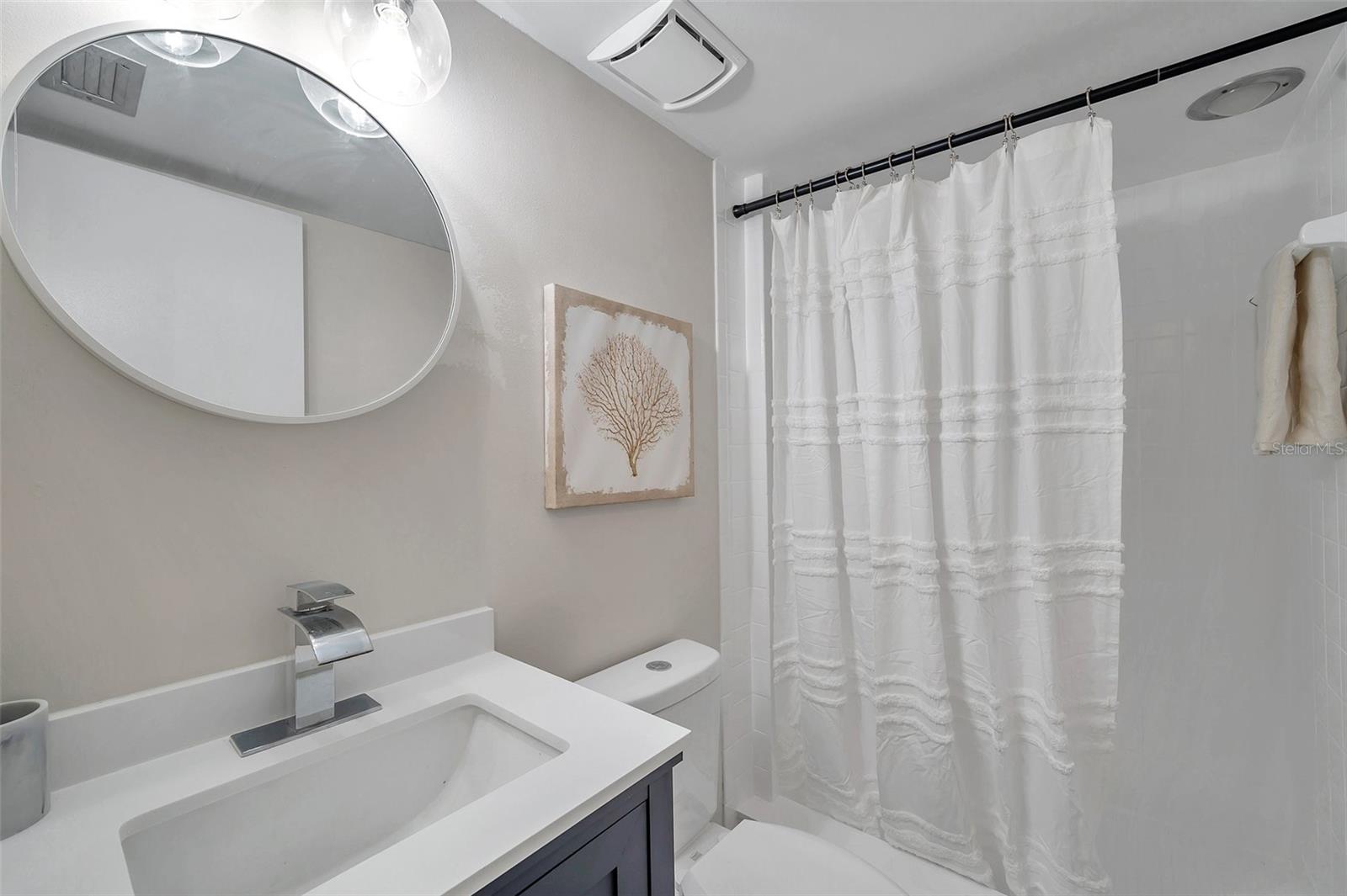 THREE PALMS POINTE - Residential