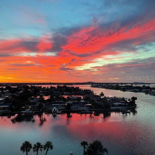 THREE PALMS POINTE - Residential