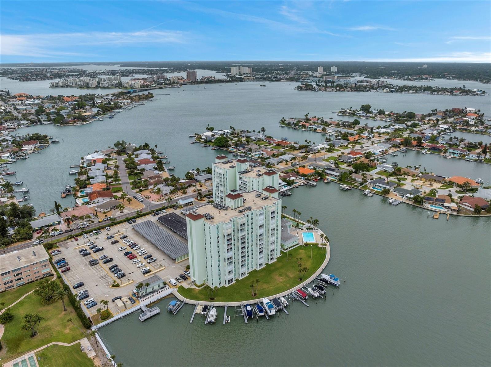 THREE PALMS POINTE - Residential