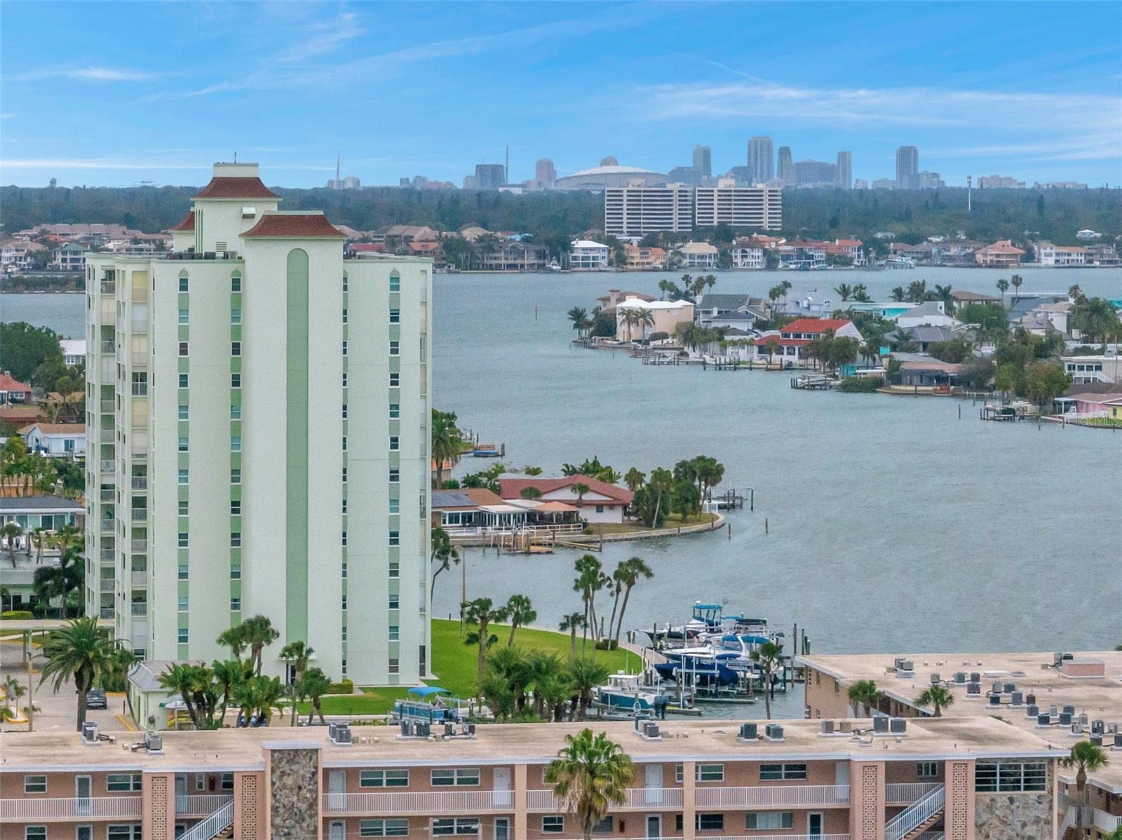 THREE PALMS POINTE - Residential