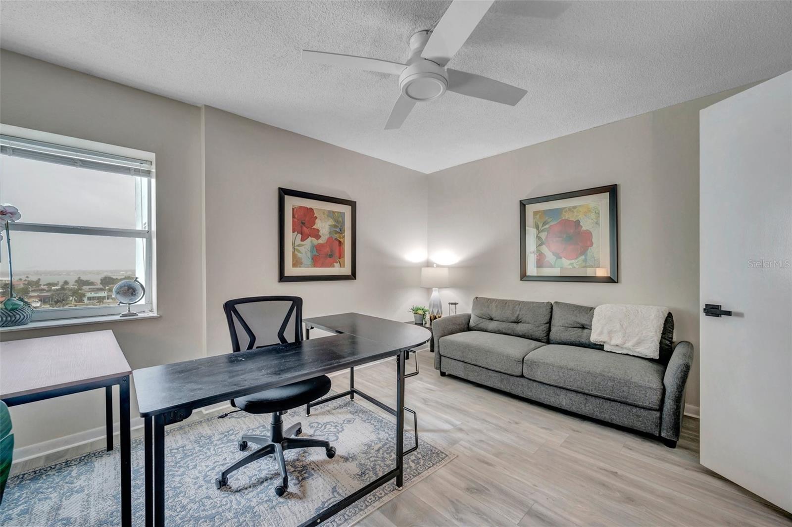 THREE PALMS POINTE - Residential
