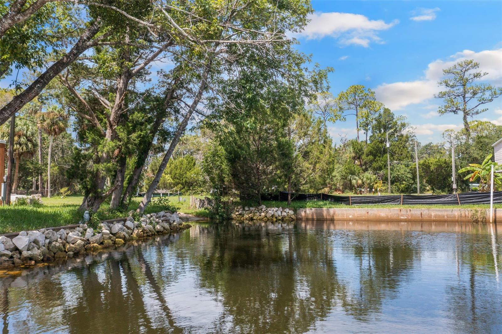 PALM GROVE COLONY - Land