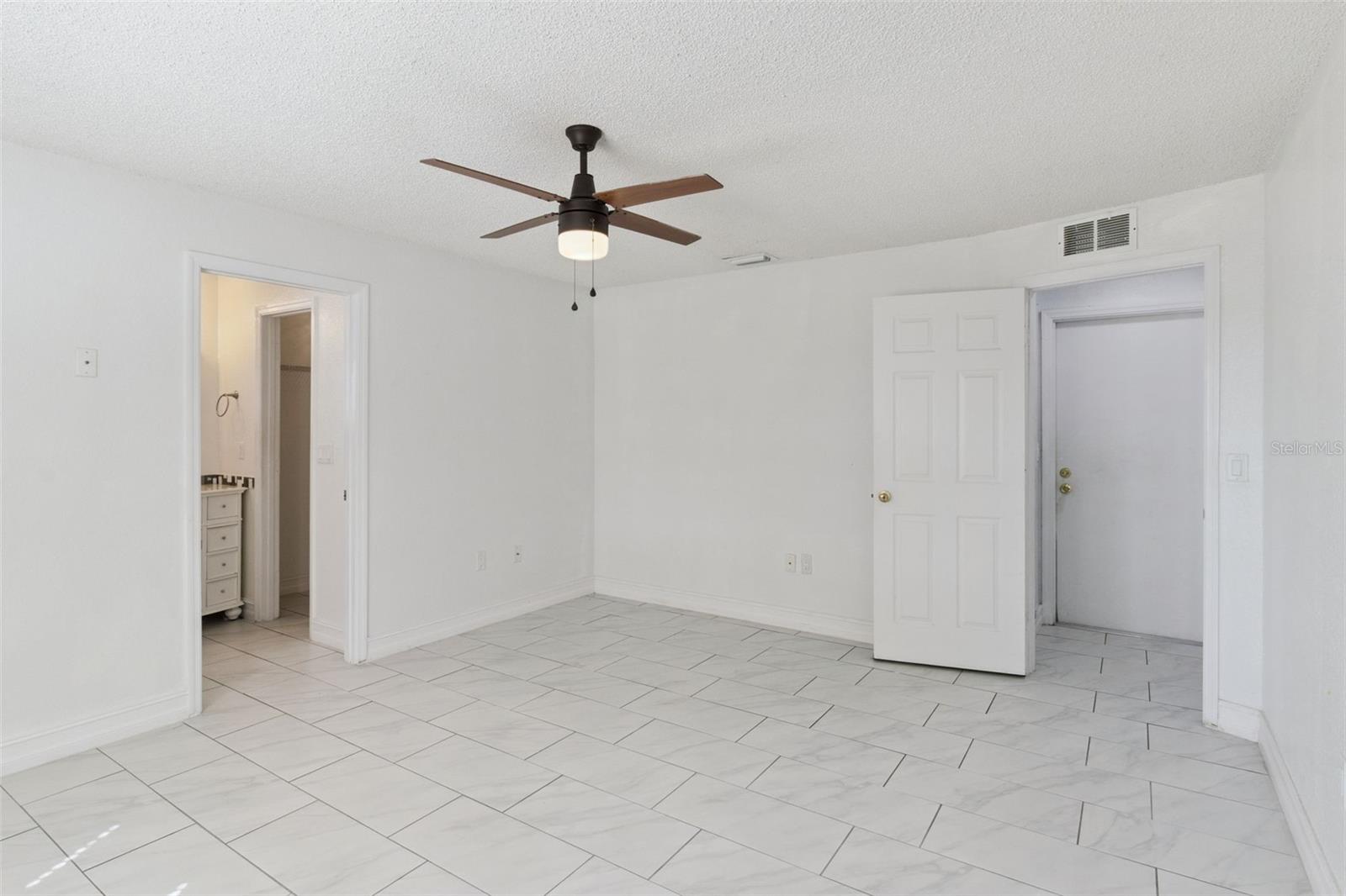 INDIAN SPRINGS - Residential