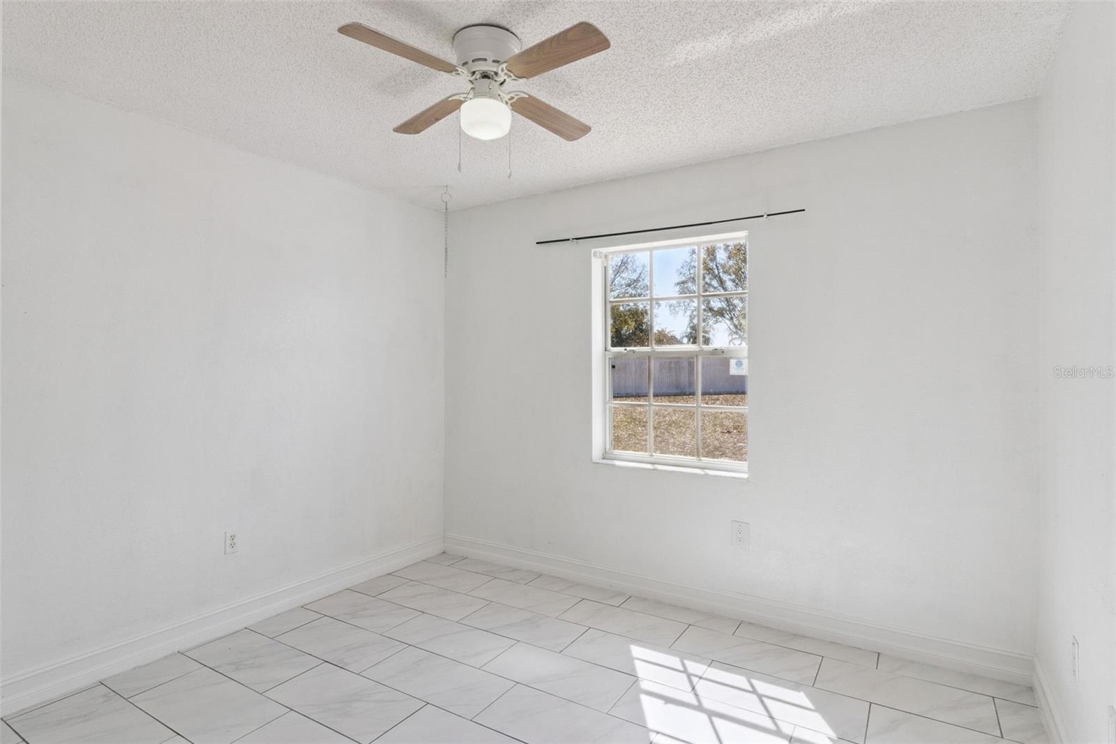 INDIAN SPRINGS - Residential