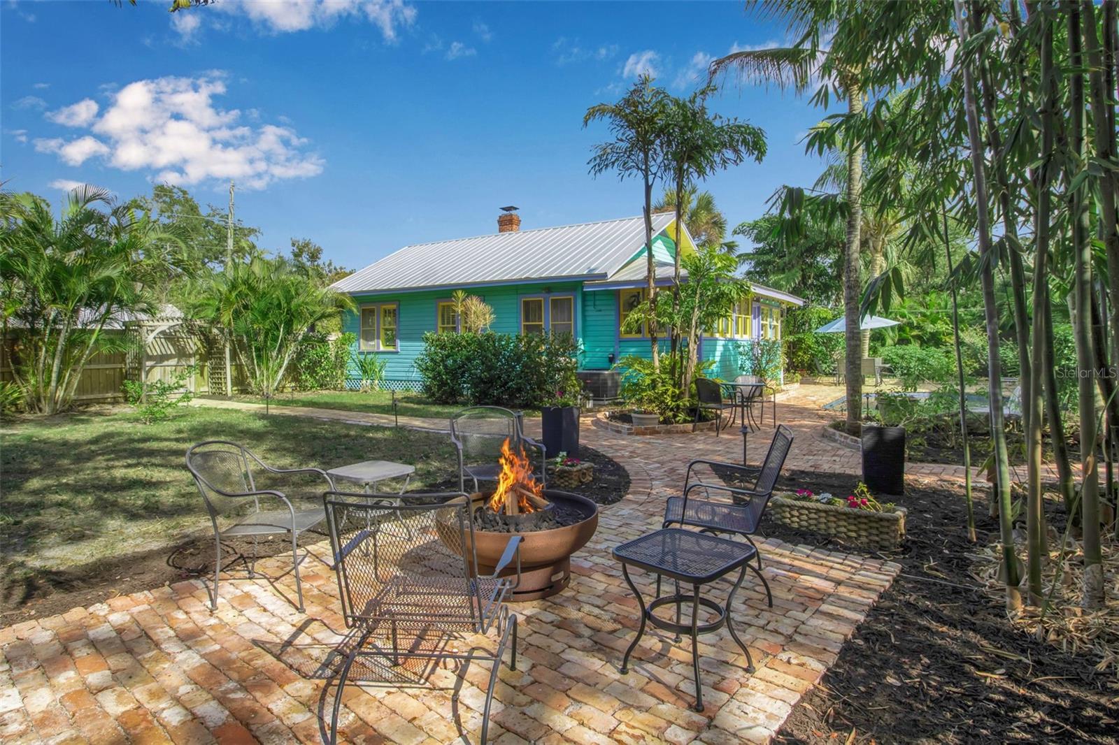 HALLS SUB JAMES S - Residential