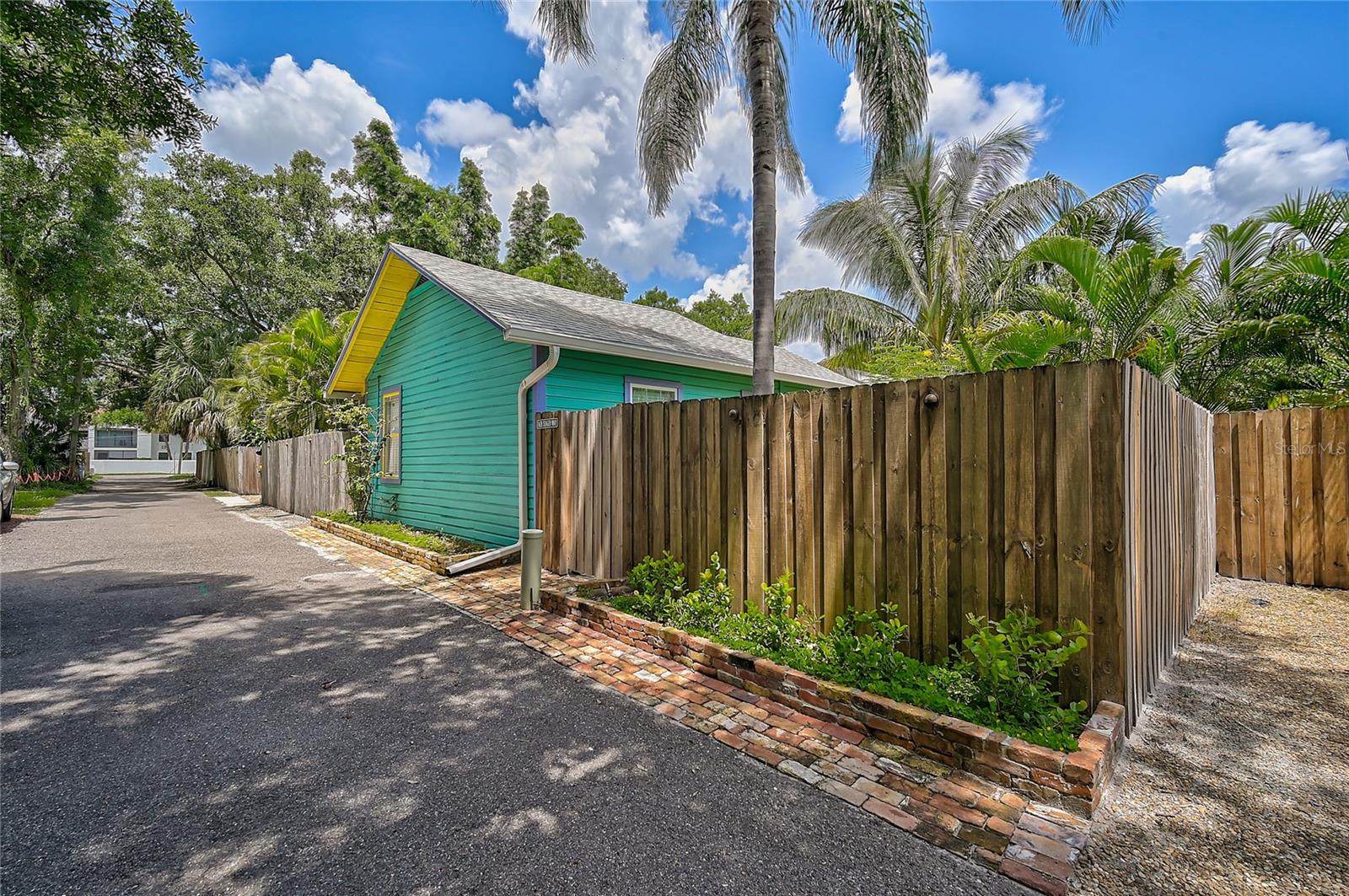 HALLS SUB JAMES S - Residential