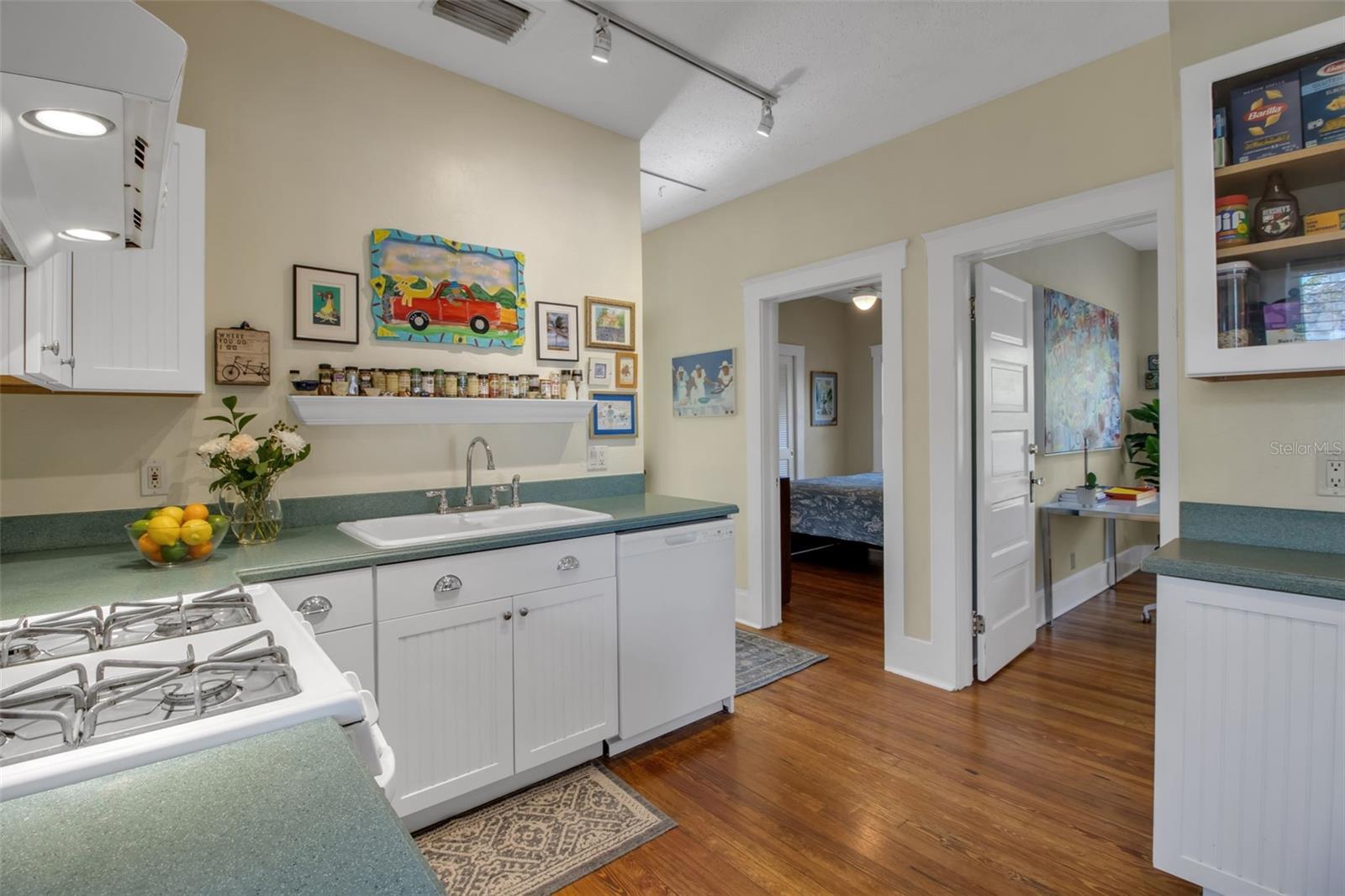 HALLS SUB JAMES S - Residential