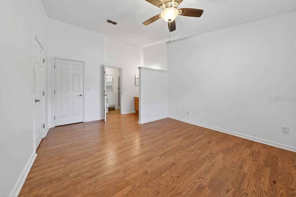 CONQUISTADOR CONDO APTS - Residential