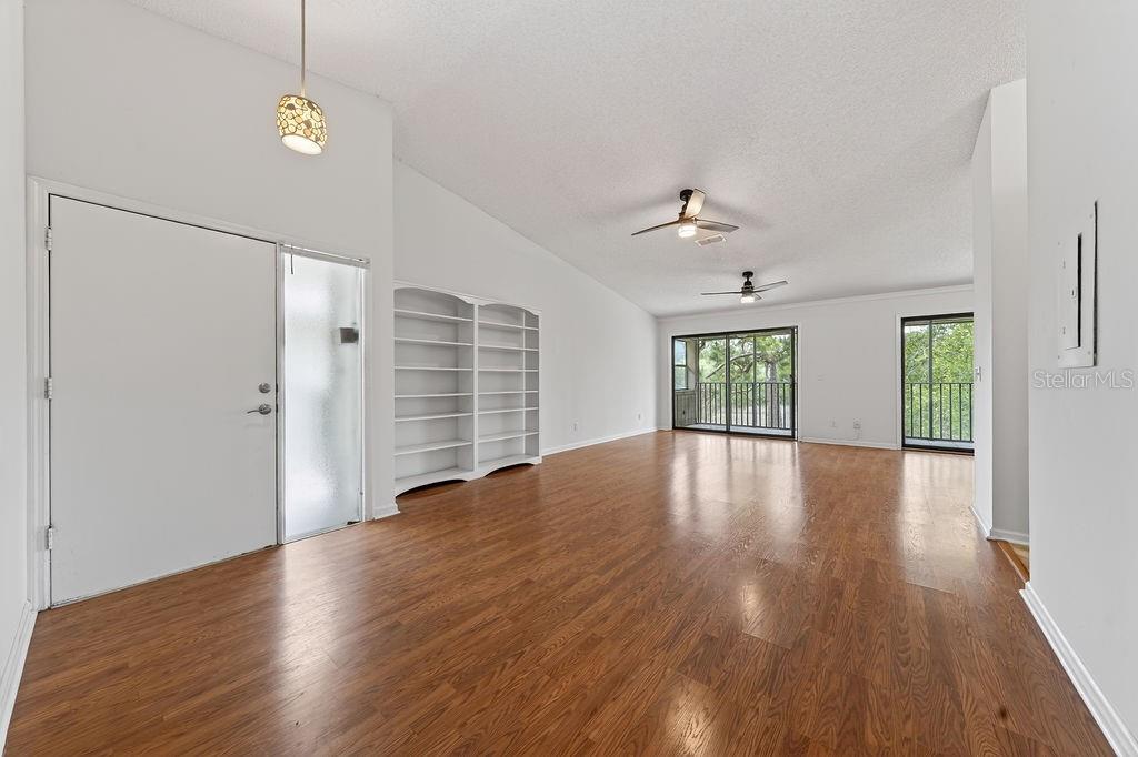 CONQUISTADOR CONDO APTS - Residential