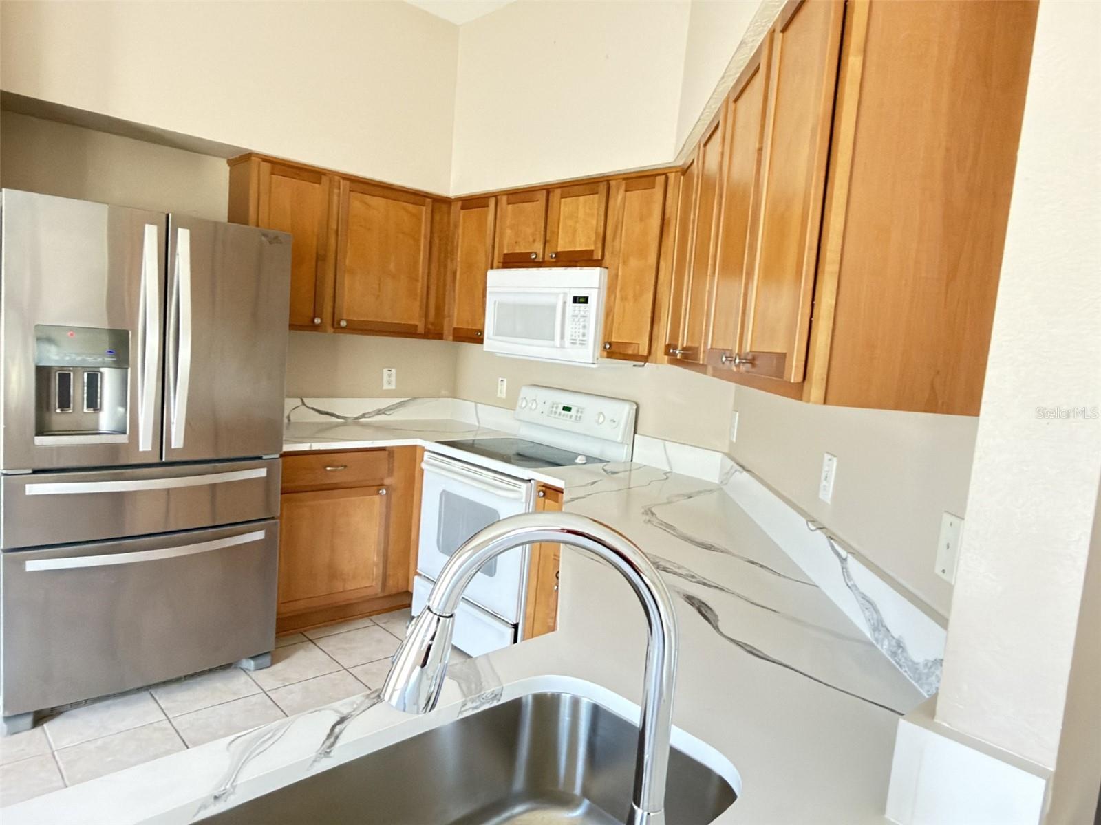 HERITAGE ISLES PH 2E - Residential Lease