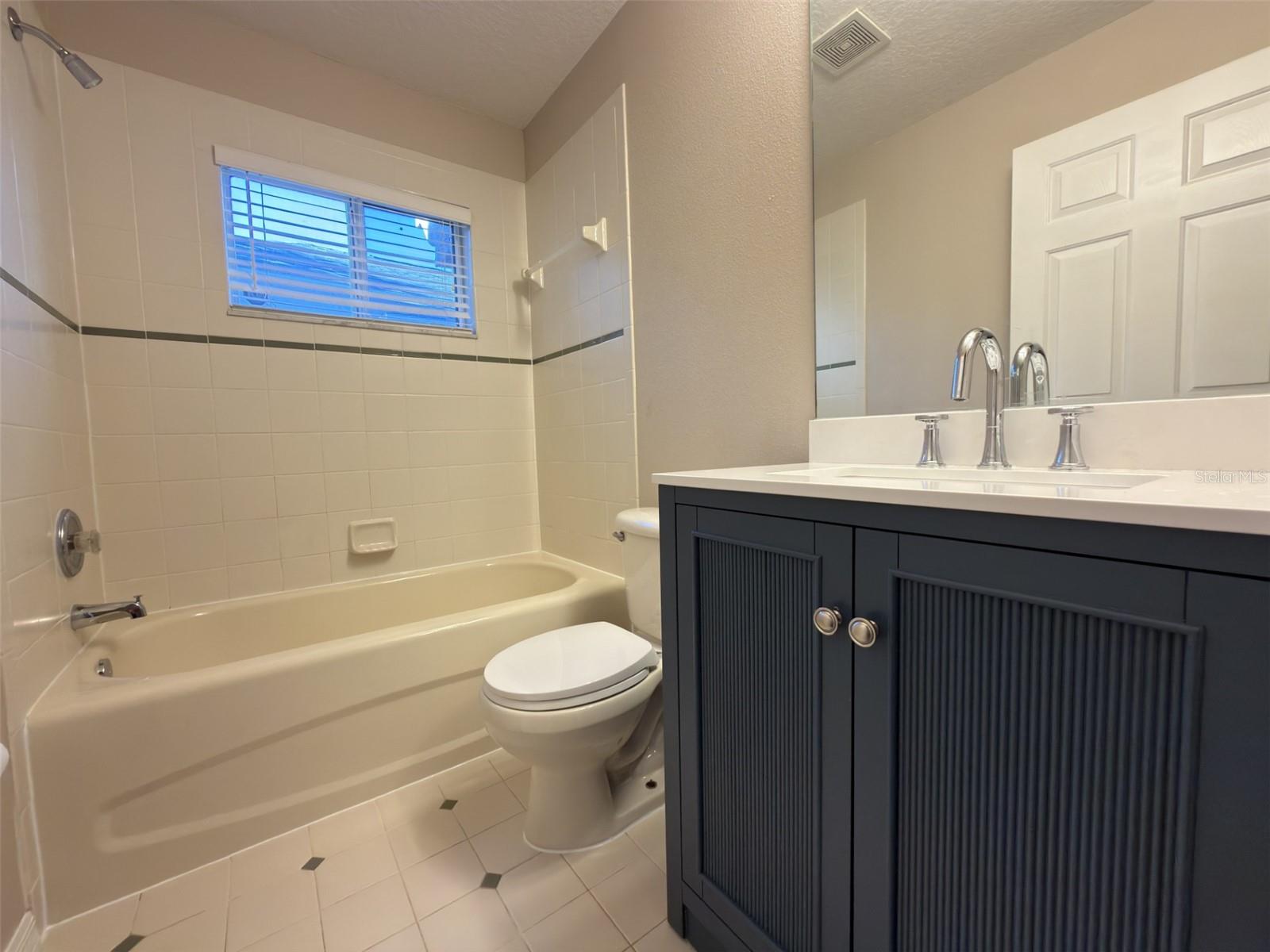 HERITAGE ISLES PH 2E - Residential Lease