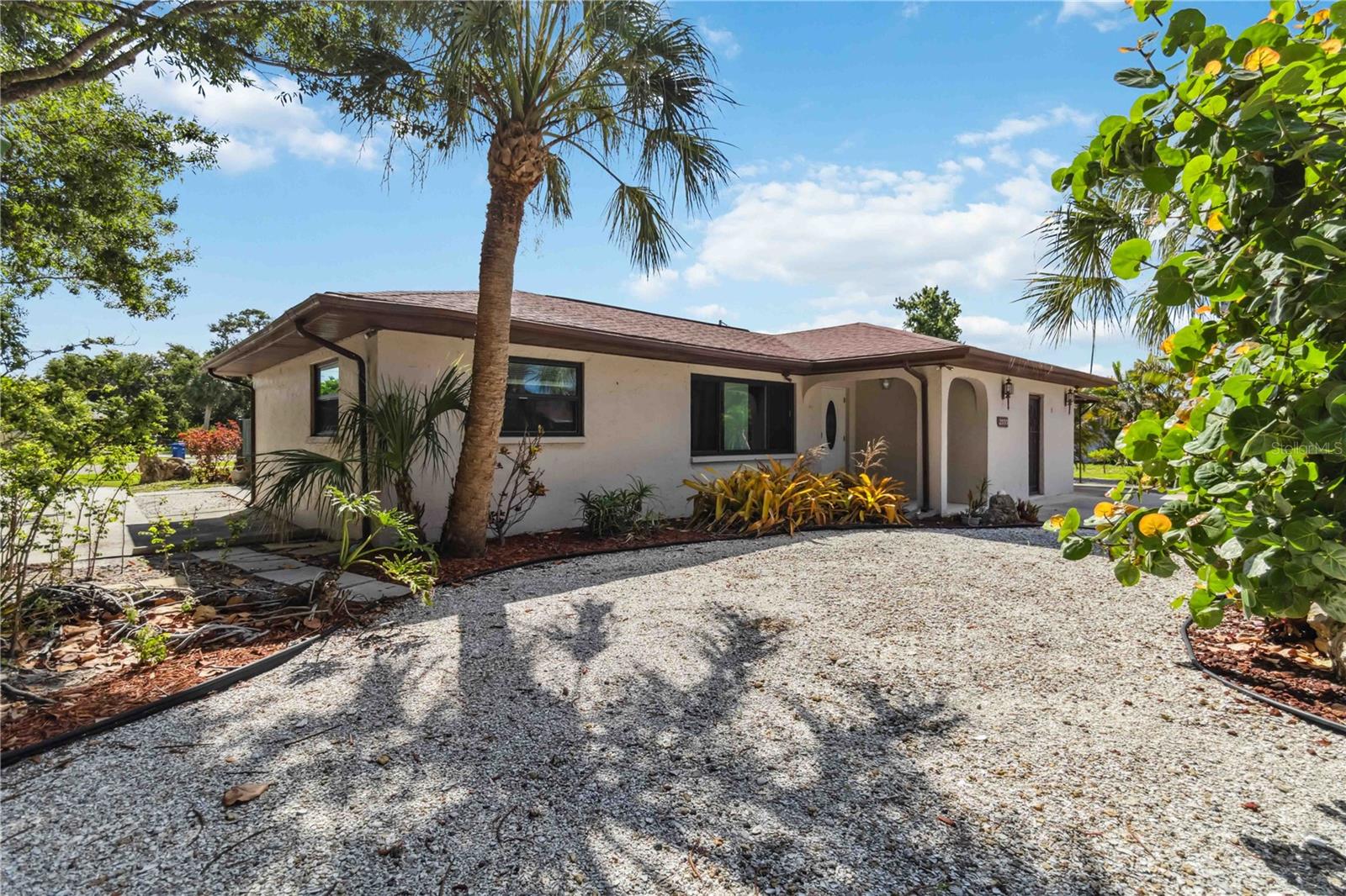 2555 YUCCA ROAD
