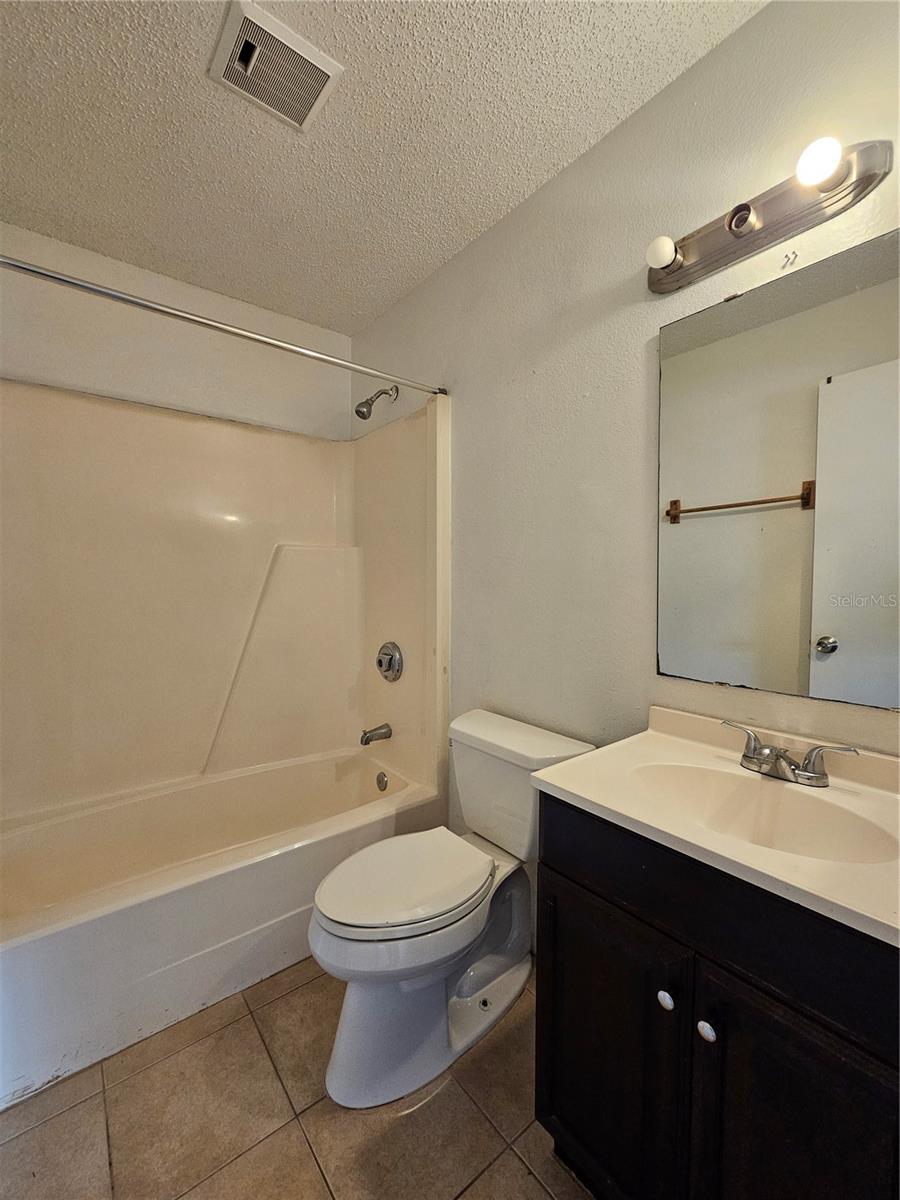 THE HAMPTONS AT BRANDON A CONDO - Residential Lease