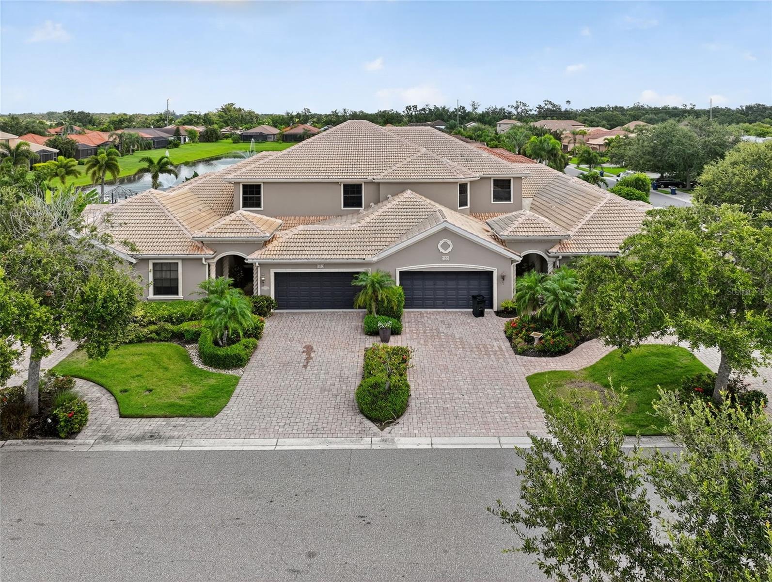 BOUGAINVILLEA PLACE - Residential