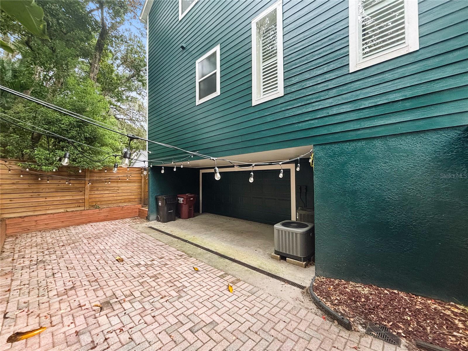 A A MOREYS SUB - Residential Lease
