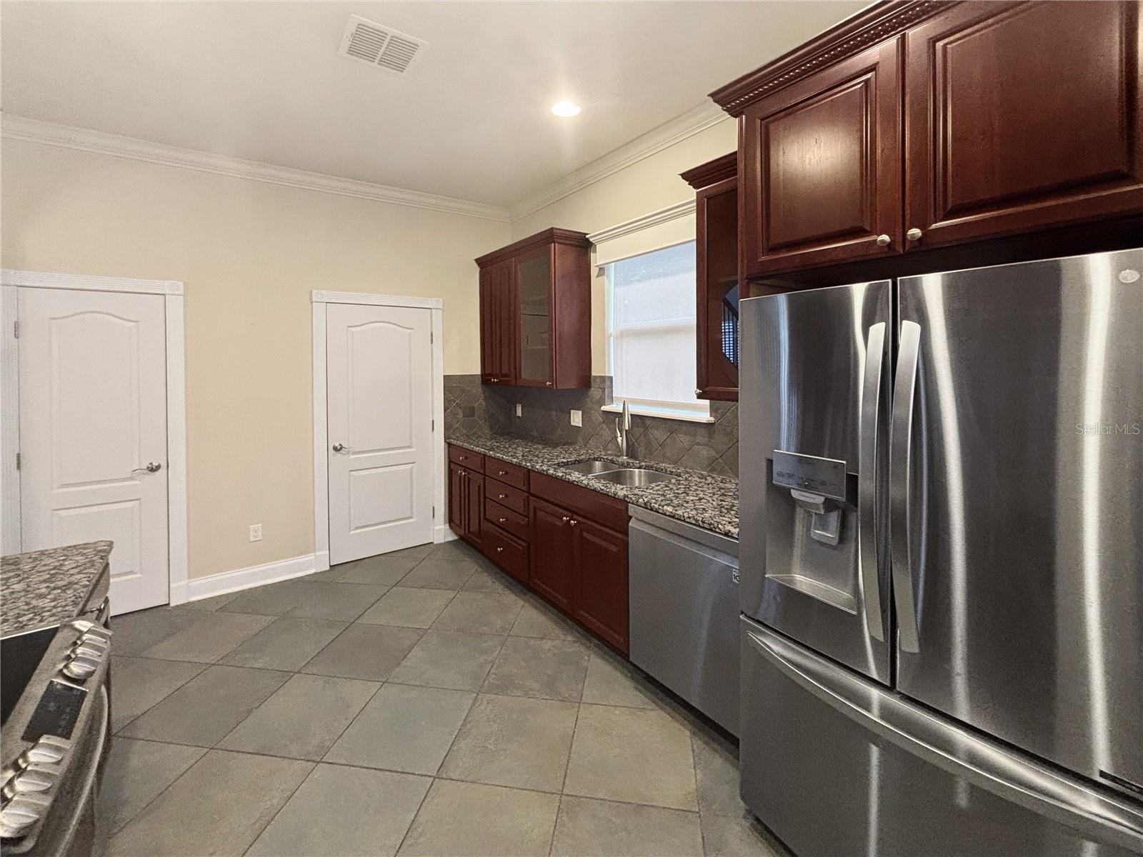 A A MOREYS SUB - Residential Lease