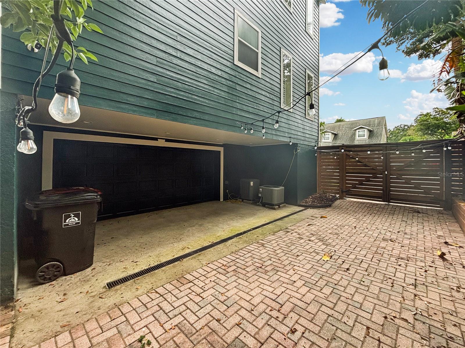 A A MOREYS SUB - Residential Lease
