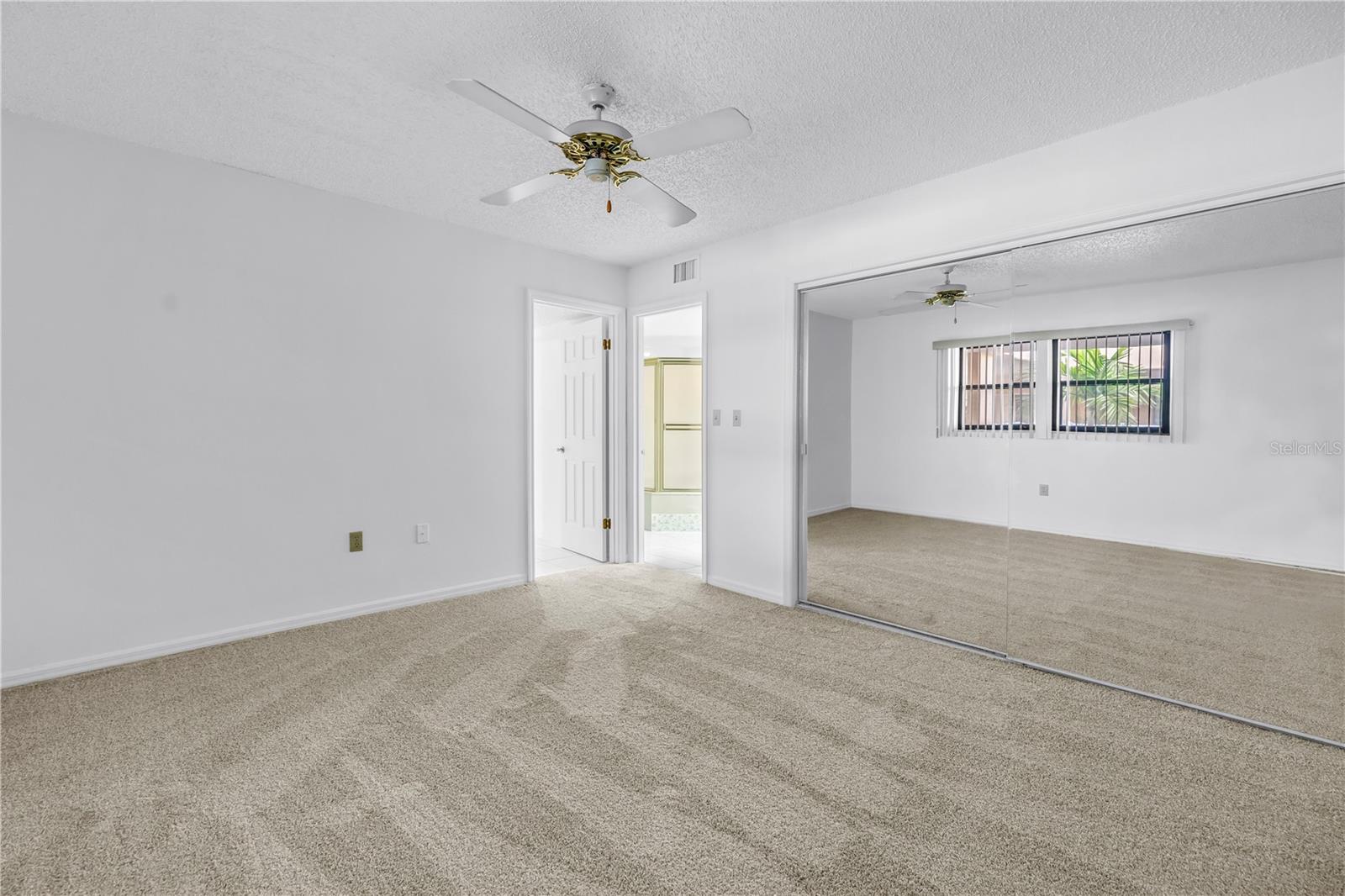 SILVER SANDS BEACH & RACQUET CLUB - Residential