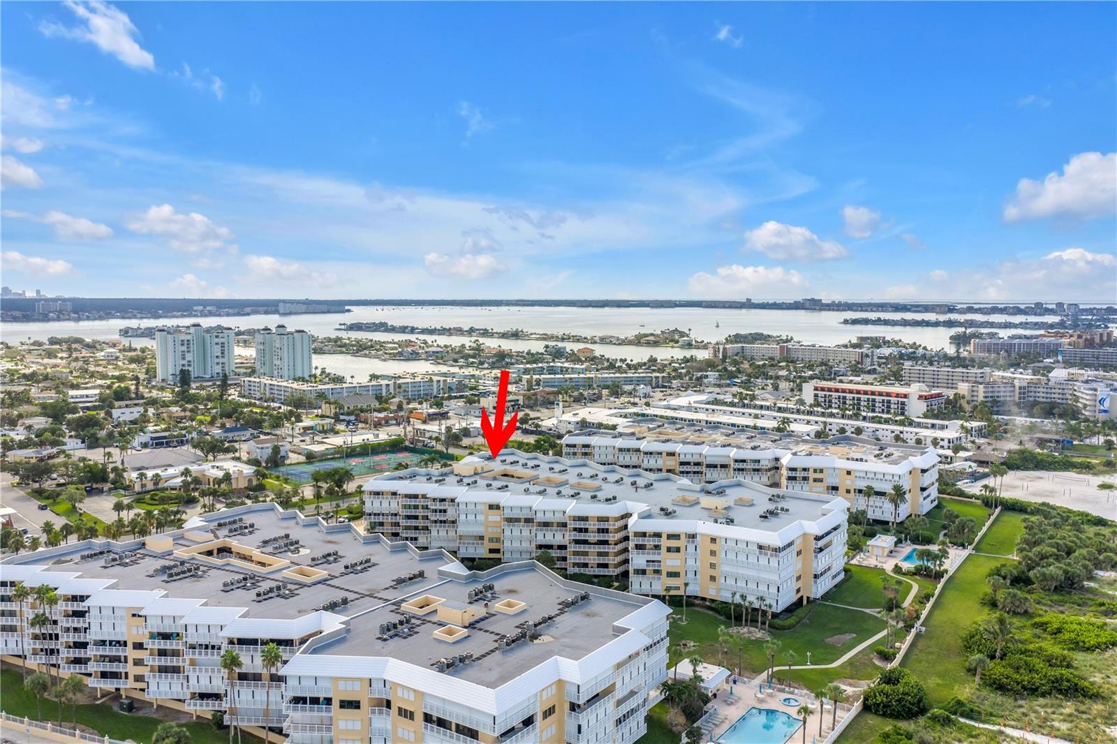 SILVER SANDS BEACH & RACQUET CLUB - Residential