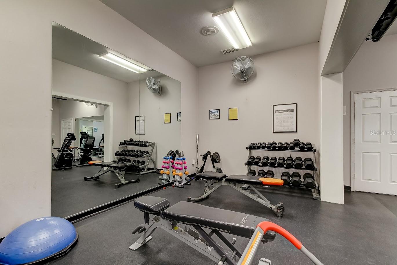 SILVER SANDS BEACH & RACQUET CLUB - Residential