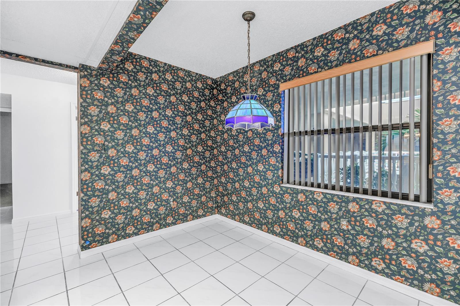 SILVER SANDS BEACH & RACQUET CLUB - Residential
