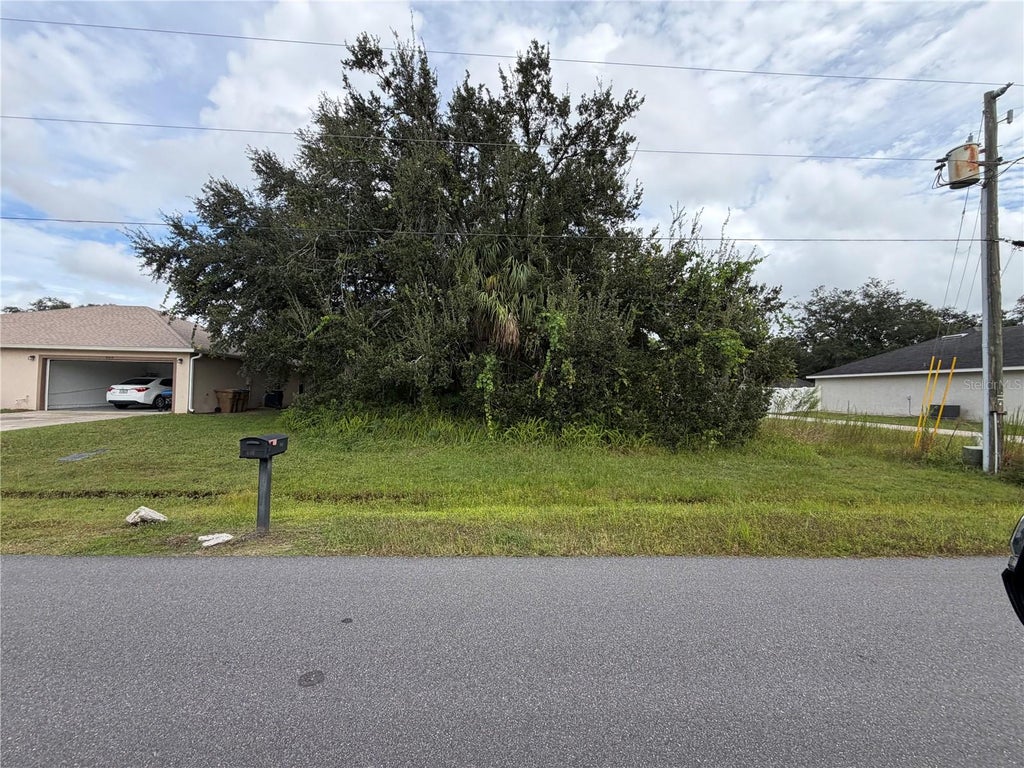 Photo of 0 Heraldo Ct., Kissimmee, FL 34758 (MLS # O6447842)