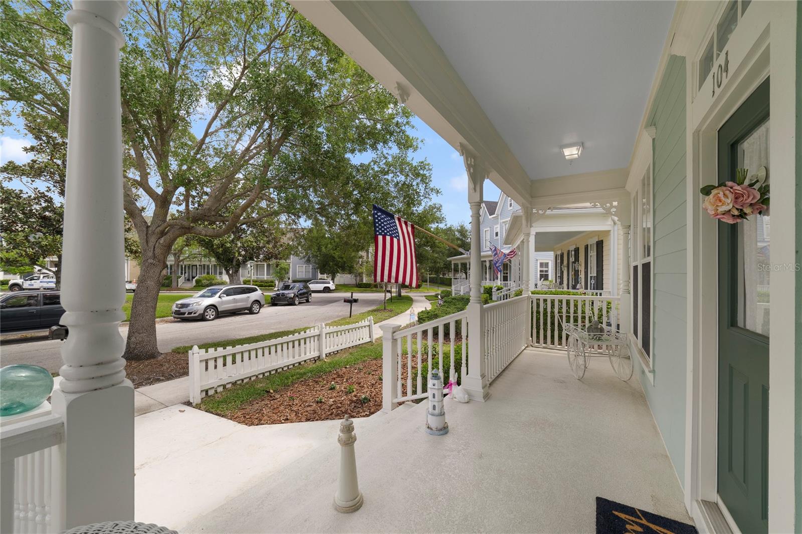 104 EASTPARK CRESCENT