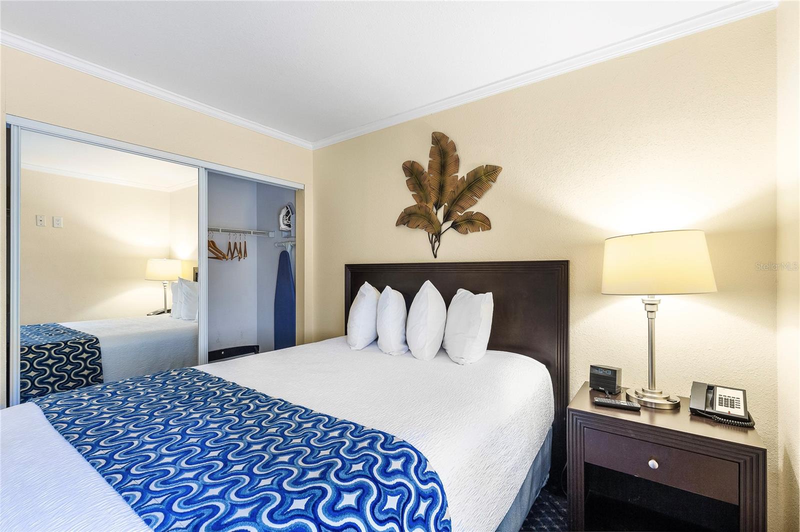 2506 N ROCKY POINT DRIVE 242