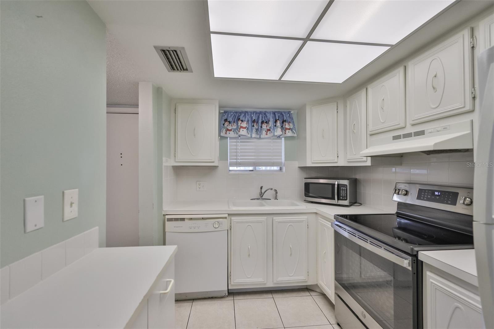 ASBURY ARMS CONDO - Residential Lease