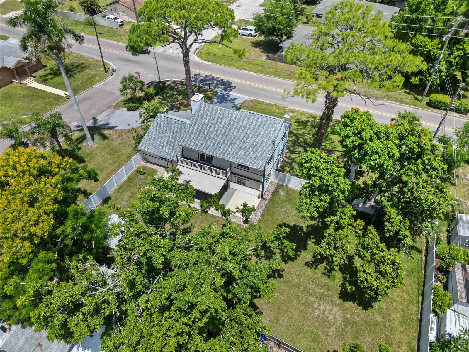 2707 17TH AVENUE W