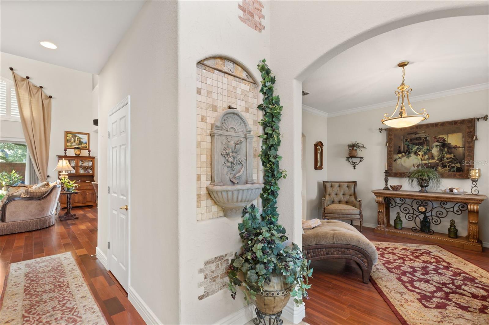 393 LAKE AMBERLEIGH DRIVE