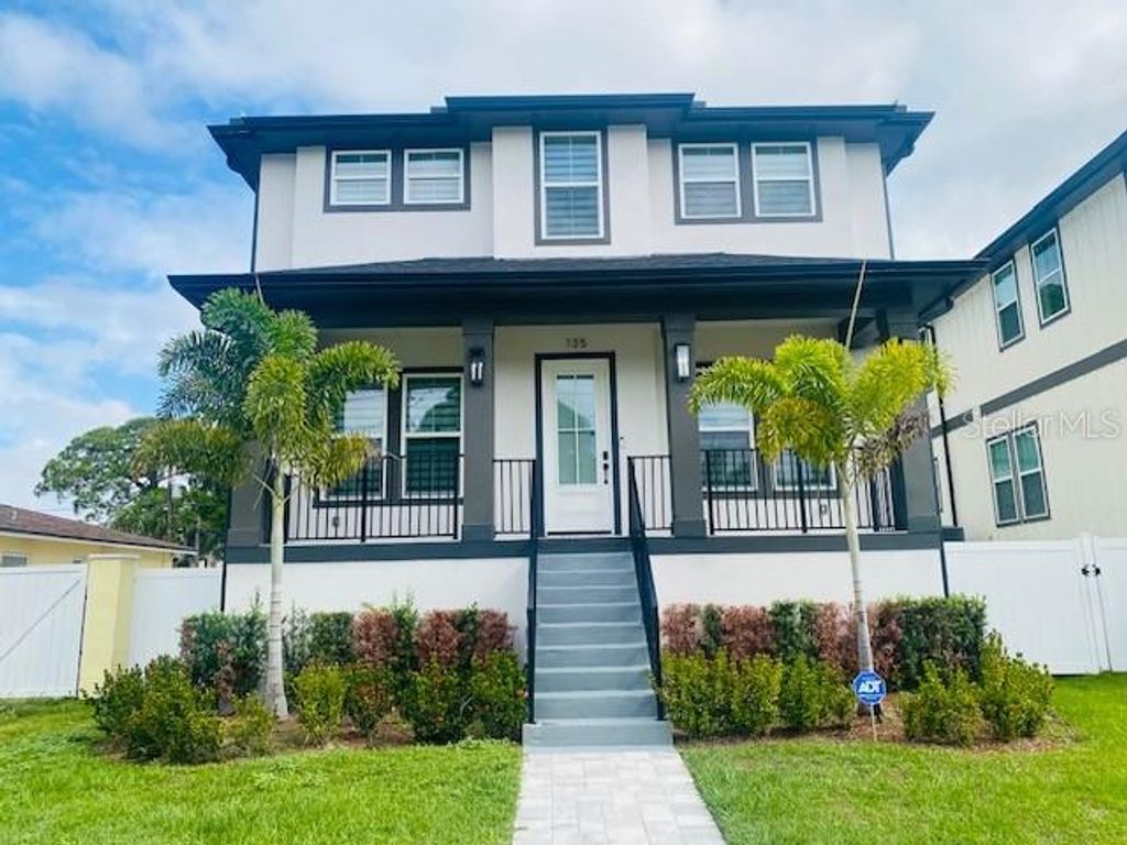 Photo of 135 48th Avenue N #B, St Petersburg, FL 33703 (MLS # TB8497451)