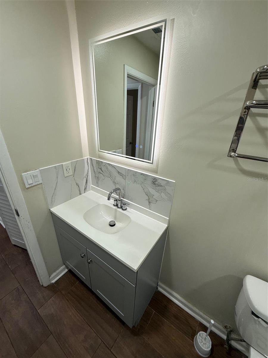 CITRUS PARK - Residential Income