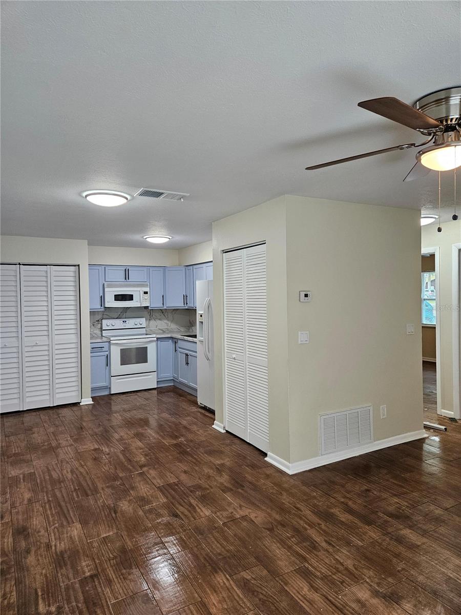 CITRUS PARK - Residential Income