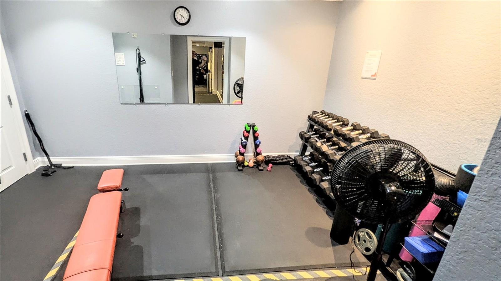 BROADWAY PROMENADE - Residential Lease