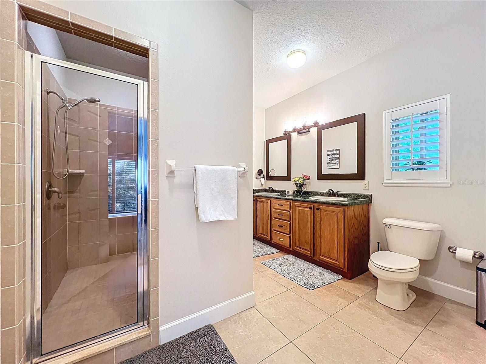 IOLA WOODS - Residential