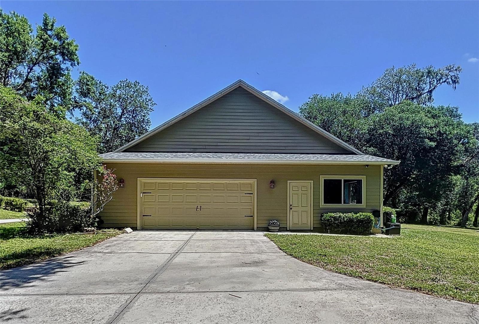 IOLA WOODS - Residential