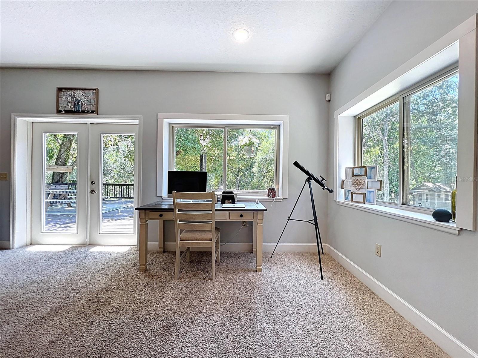 IOLA WOODS - Residential