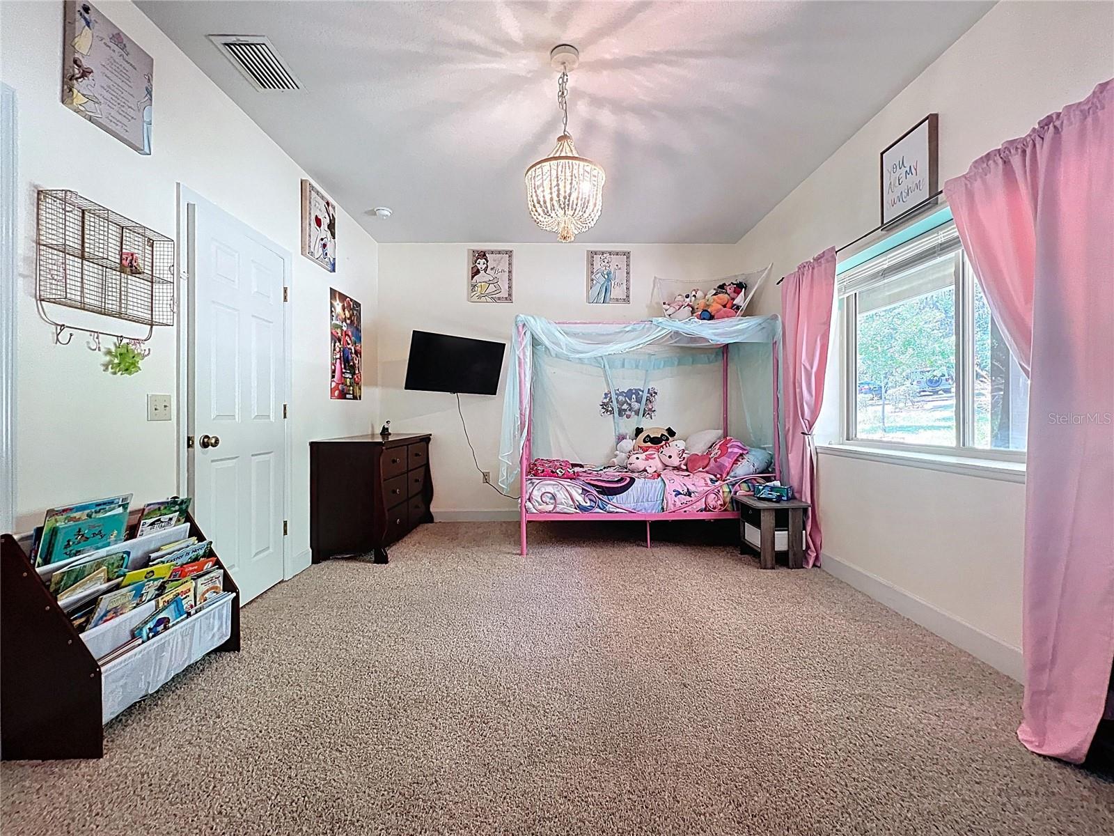 IOLA WOODS - Residential