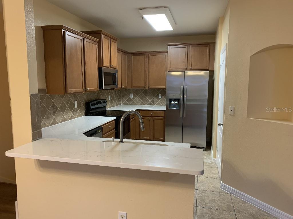 1555 SCARLET OAK LOOP 113A