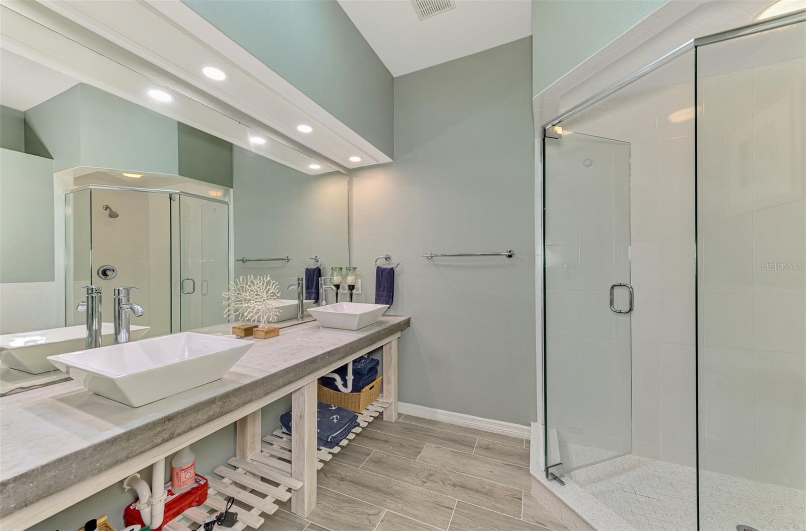 ENGLEWOOD OF - Residential